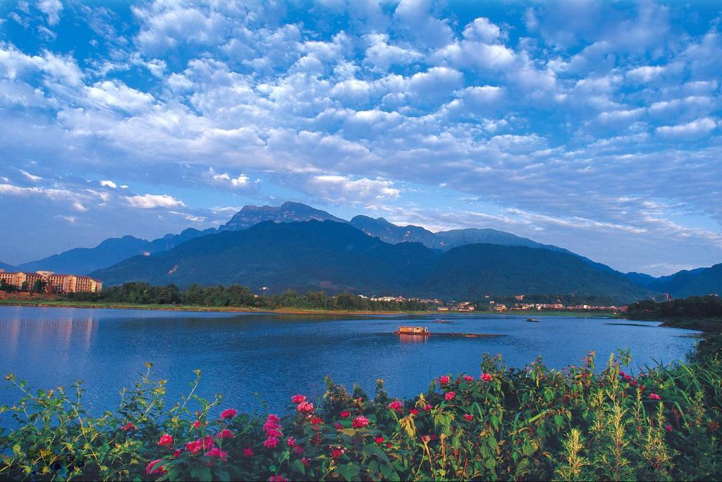Shuxiang Hotel Mount Emei 어메이산 외부 사진